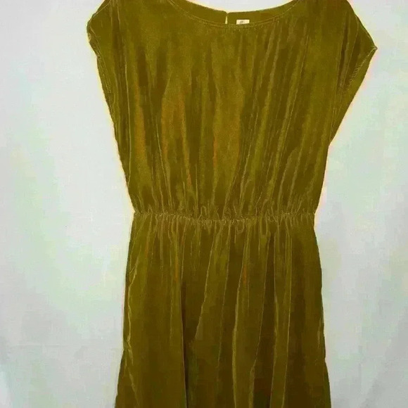 GAP Olive Mini Dress - Picture 2 of 7